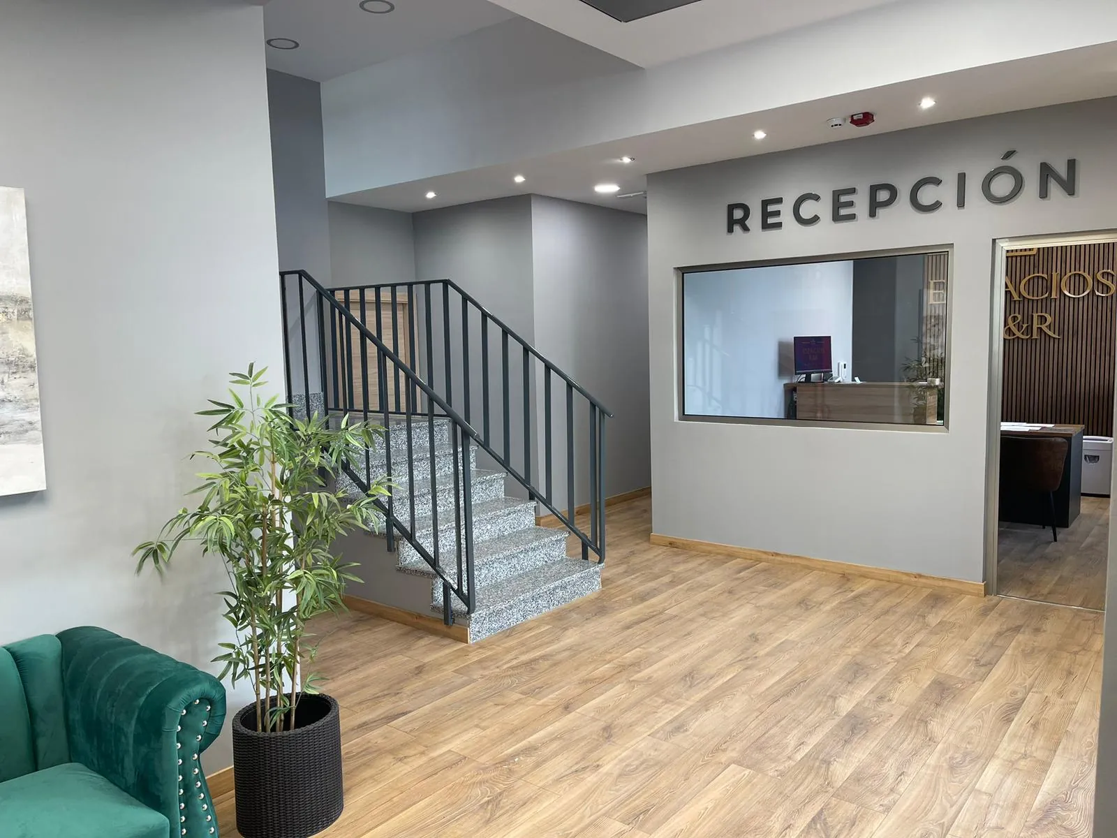 Recepción de las instalaciones de trasteros y guardamuebles